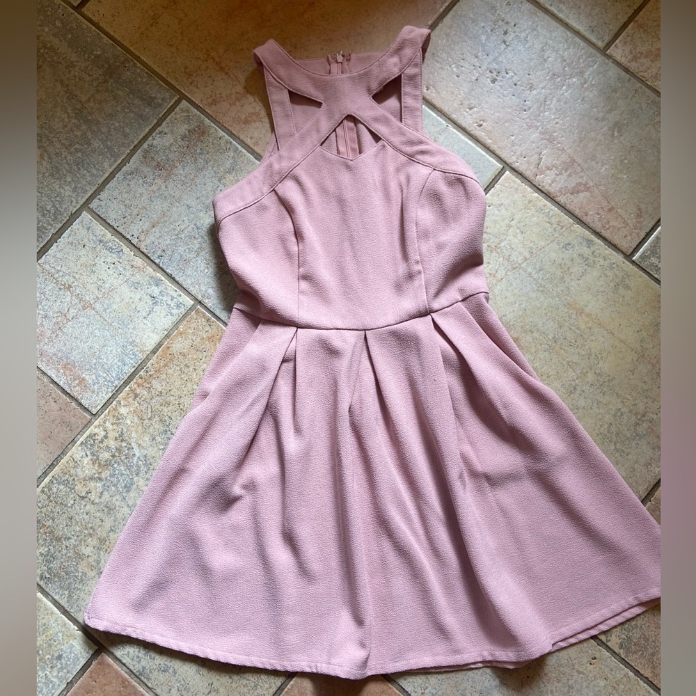 Dusty Pink / Mauve Dress with Pockets! 💗